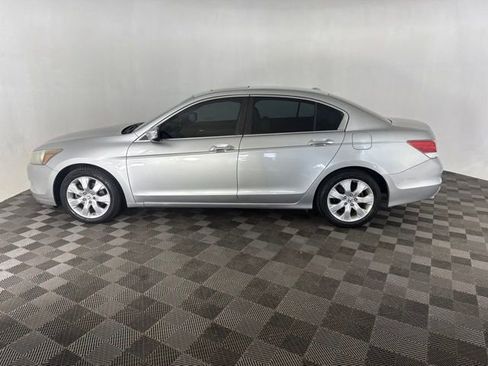 Used 2010 Honda Accord EX-L image 8