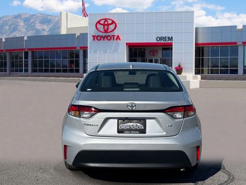 Used 2024 Toyota Corolla LE FWD image 4