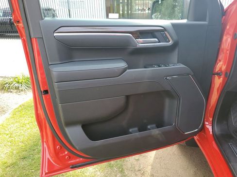 Used 2025 Chevrolet Silverado 1500 LT w/ Safety Package image 19