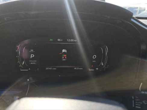 Used 2023 INFINITI QX60 Luxe w/ Performance Audio Package image 6