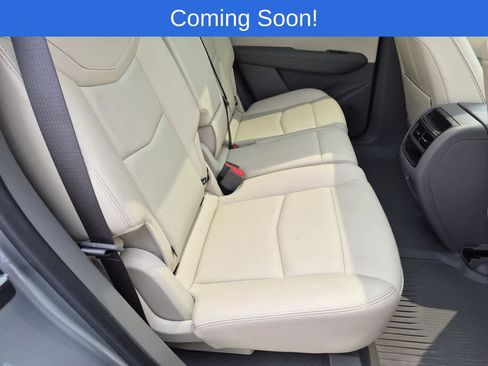 Used 2024 Cadillac XT5 Premium Luxury w/ LPO, Floor Liner Package AWD/4WD image 21