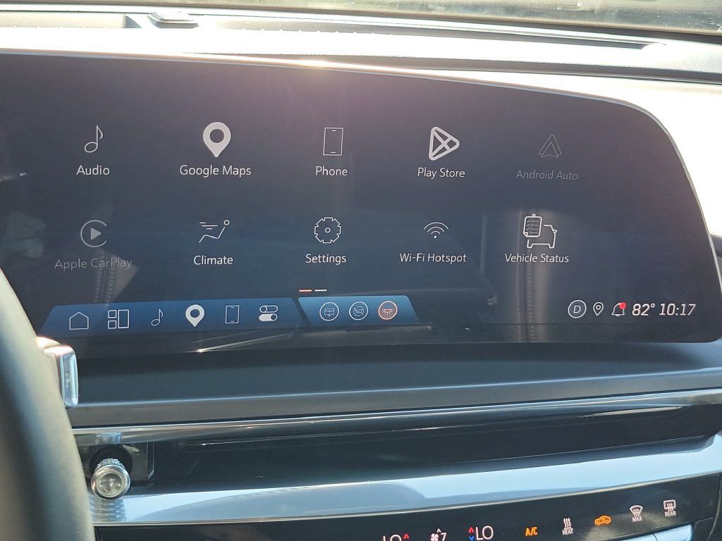 Used 2024 Cadillac Lyriq Tech RWD image 35