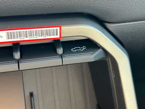 New 2026 Toyota Tundra Limited AWD/4WD image 32