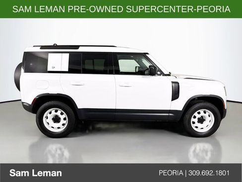 Used 2023 Land Rover Defender 110 image 8