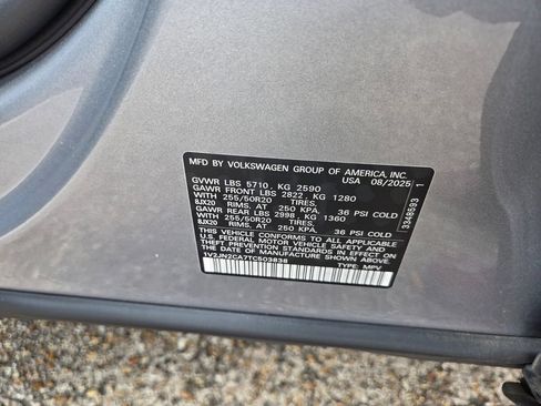Used 2026 Volkswagen Atlas SE w/ Panoramic Sunroof Package FWD image 35