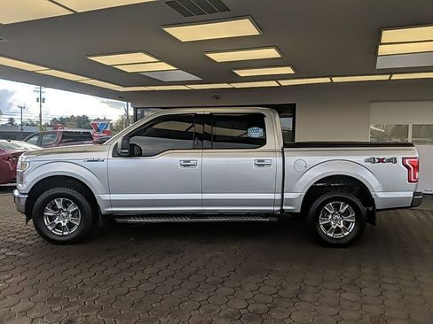 Used 2017 Ford F150 XLT w/ Equipment Group 302A Luxury AWD/4WD image 9
