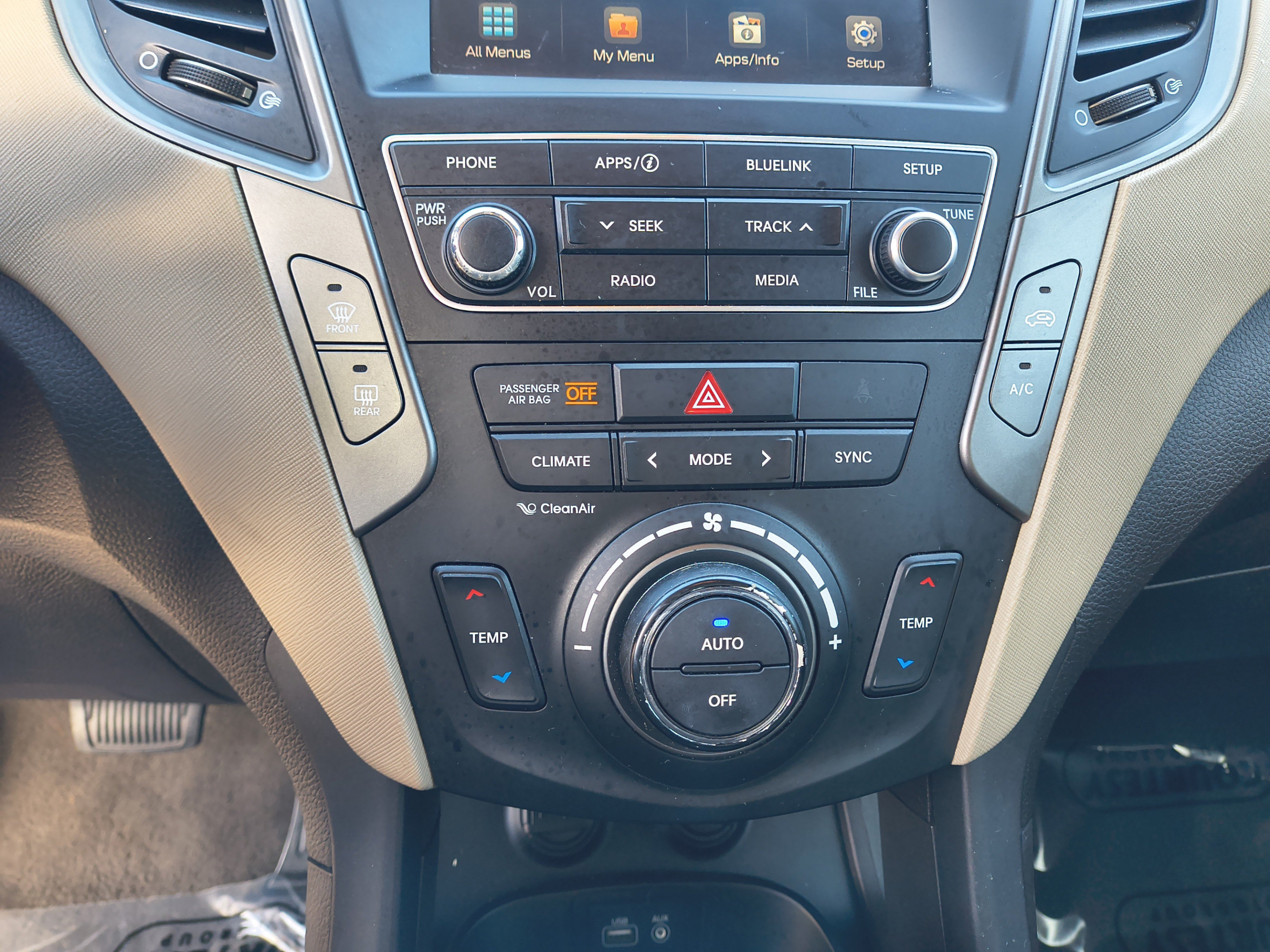 Used 2017 Hyundai Santa Fe Sport FWD image 23