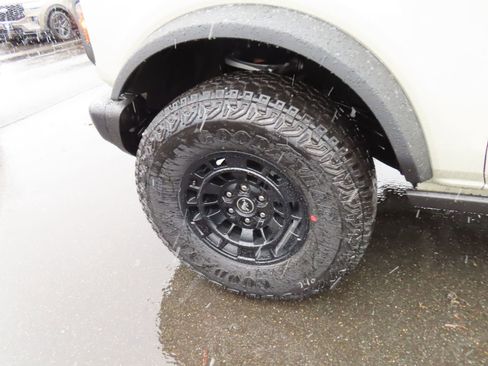 New 2026 Ford Bronco Big Bend w/ Black Diamond Package image 8