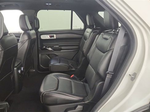 Used 2022 Ford Explorer ST w/ Equipment Group 401A image 17