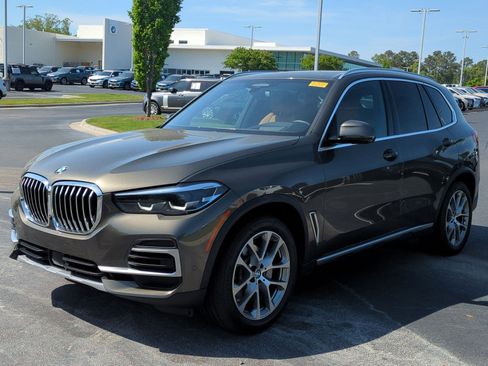 Certified 2022 BMW X5 xDrive40i image 5