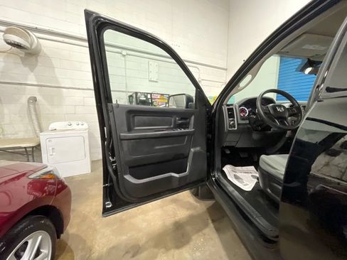 Used 2014 RAM 1500 Tradesman w/ Popular Equipment Group AWD/4WD image 23