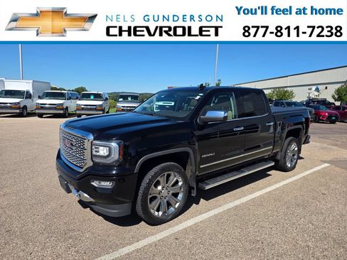 Used 2018 GMC Sierra 1500 Denali w/ Denali Ultimate Package AWD/4WD image 3