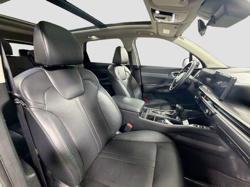 Used 2024 Kia Sorento S w/ Panoramic Sunroof Package FWD image 32