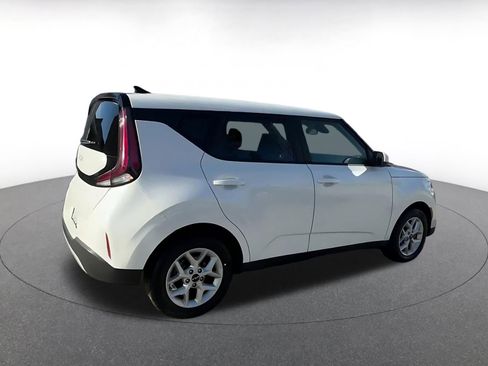 Used 2025 Kia Soul LX w/ LX Technology Package image 15