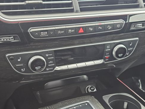 Used 2019 Audi Q7 3.0T Prestige w/ Prestige Package AWD/4WD image 9