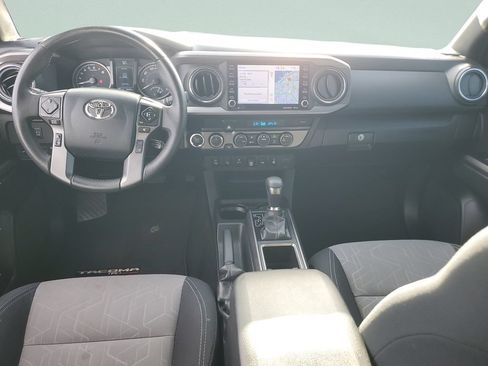 Certified 2023 Toyota Tacoma TRD Off-Road w/ Advanced Technology Package AWD/4WD image 11
