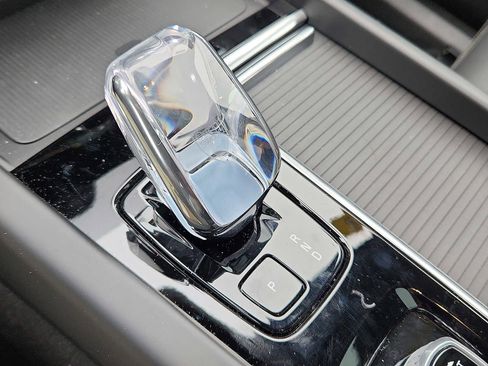 Used 2026 Volvo XC60 T8 Polestar w/ Protection Package Premier image 14