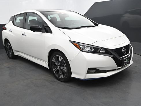 Used 2022 Nissan Leaf SV Plus w/ Protection Package image 7