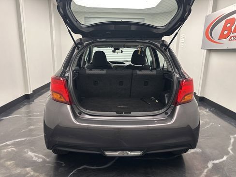 Used 2017 Toyota Yaris L image 24