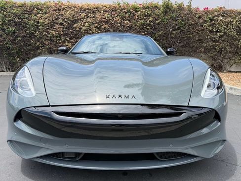 New 2025 Karma Revero Luxury RWD image 4