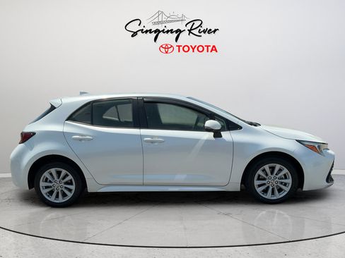 Used 2024 Toyota Corolla SE FWD image 8