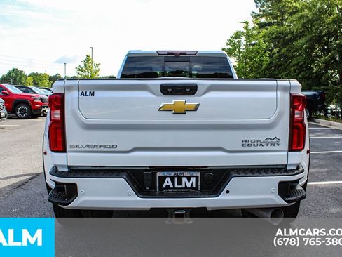 Used 2022 Chevrolet Silverado 3500 High Country image 11
