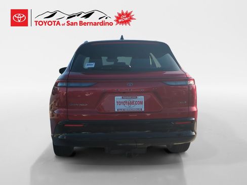 New 2026 Toyota Crown Signia image 4