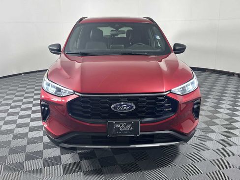 Used 2025 Ford Escape ST-Line image 2