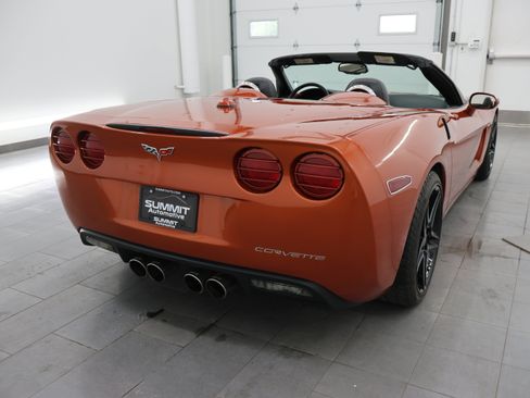 Used 2005 Chevrolet Corvette Convertible w/ Preferred Equipment Group RWD image 49
