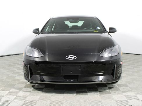 Used 2024 Hyundai Ioniq 6 SE image 2