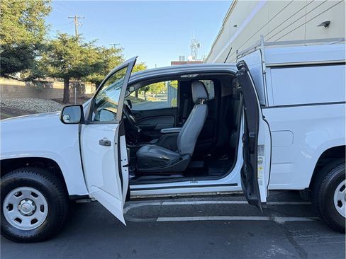 Used 2017 Chevrolet Colorado 2WD Extended Cab image 29