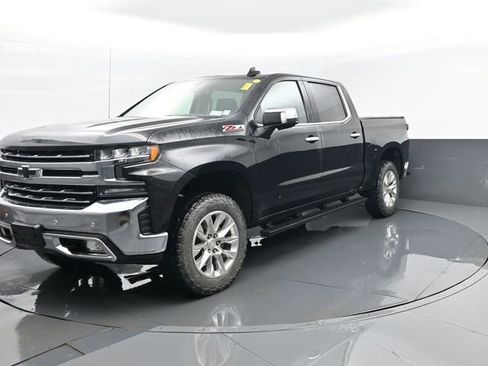Used 2021 Chevrolet Silverado 1500 LTZ image 2