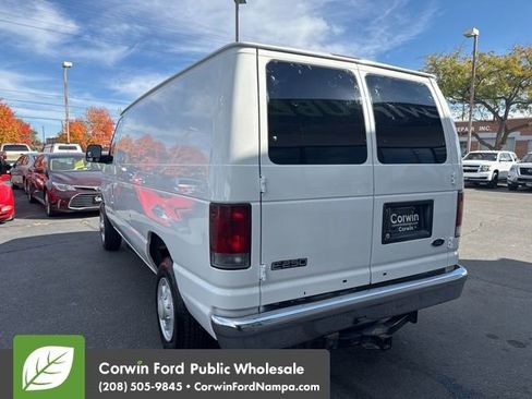 Used 2005 Ford E-250 and Econoline 250 image 7