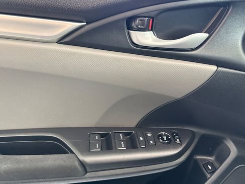Used 2020 Honda Civic LX image 5
