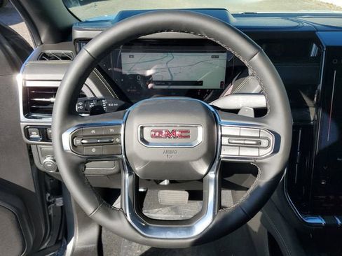 New 2026 GMC Yukon XL Elevation image 21