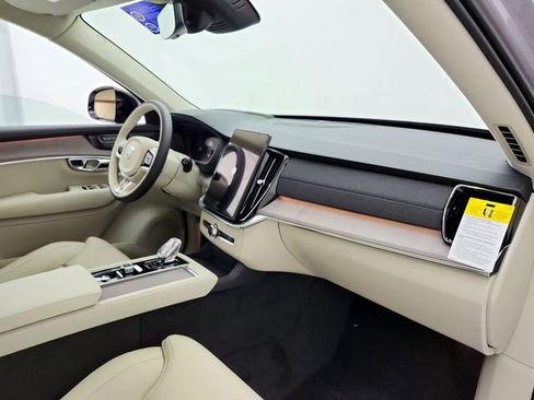 New 2026 Volvo XC90 T8 Ultra w/ Lounge Package AWD/4WD image 17