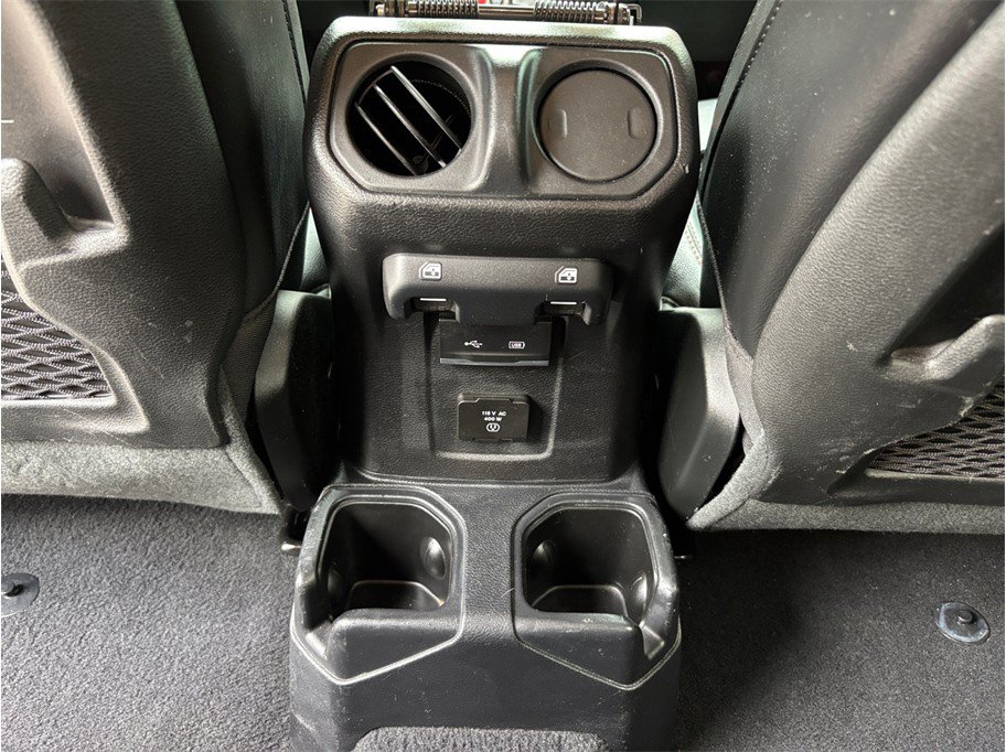 Used 2020 Jeep Gladiator Rubicon w/ LED Lighting Group AWD/4WD image 28