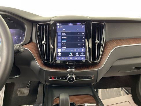 Used 2023 Volvo XC60 B5 Plus w/ Protection Package Premier image 20