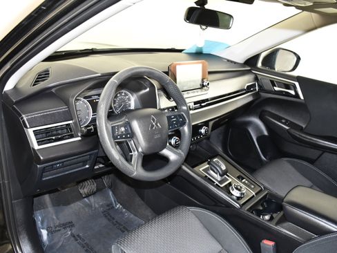 Used 2022 Mitsubishi Outlander ES AWD/4WD image 35