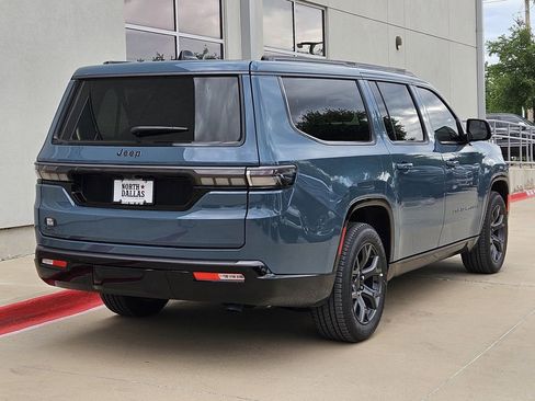 New 2026 Jeep Grand Wagoneer L Limited AWD/4WD image 3