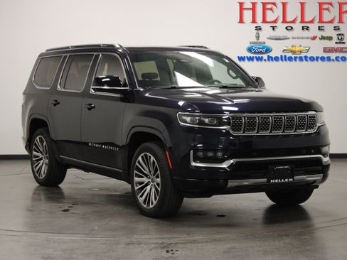 Used 2023 Jeep Grand Wagoneer Series III AWD/4WD image 1