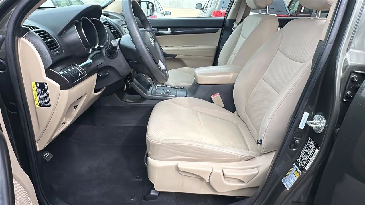 Used 2012 Kia Sorento FWD image 23