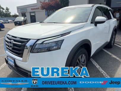 Used 2025 Nissan Pathfinder SV