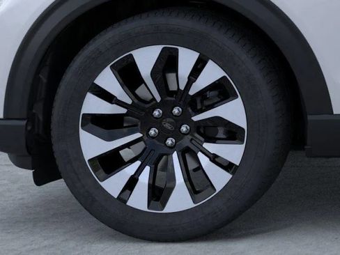 New 2026 Ford Explorer Platinum AWD/4WD image 19