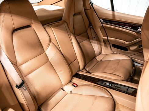 Used 2013 Porsche Panamera 4S image 23