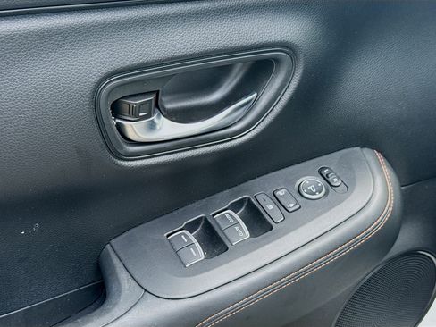 Used 2024 Honda HR-V Sport image 15