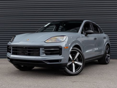 Certified 2026 Porsche Cayenne Coupe AWD/4WD image 1
