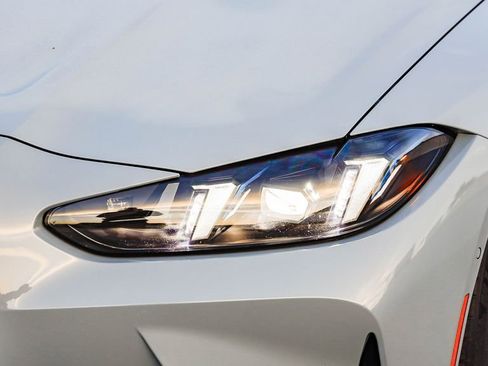 Used 2025 BMW M4 Competition w/ Executive Package image 5