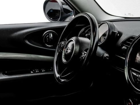 Used 2016 MINI Cooper Clubman image 17