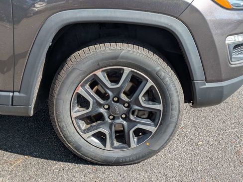 Used 2019 Jeep Compass Trailhawk image 11